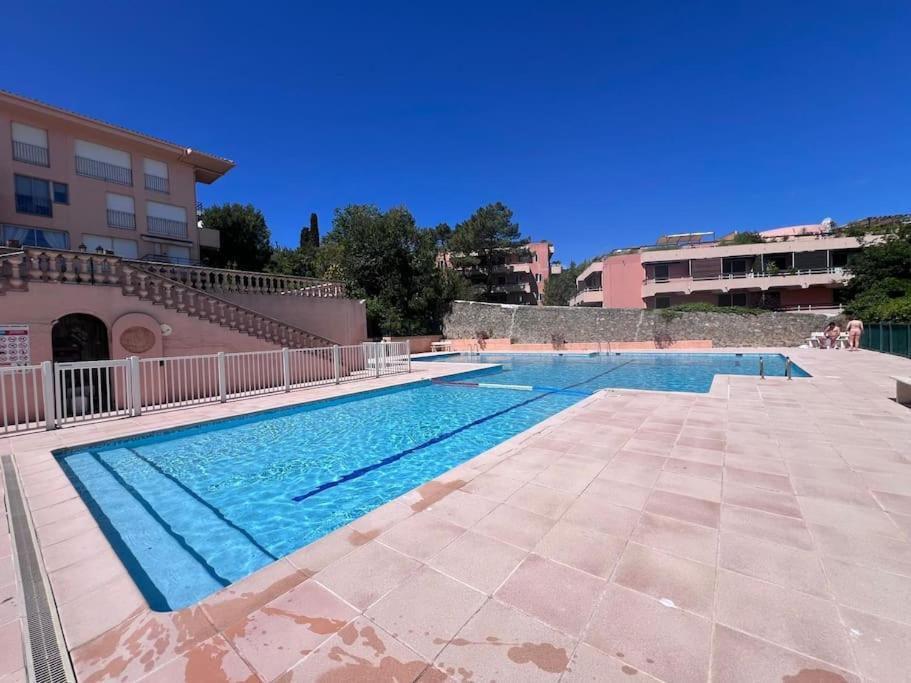 Studio, Piscine, Parking Saint-Tropez